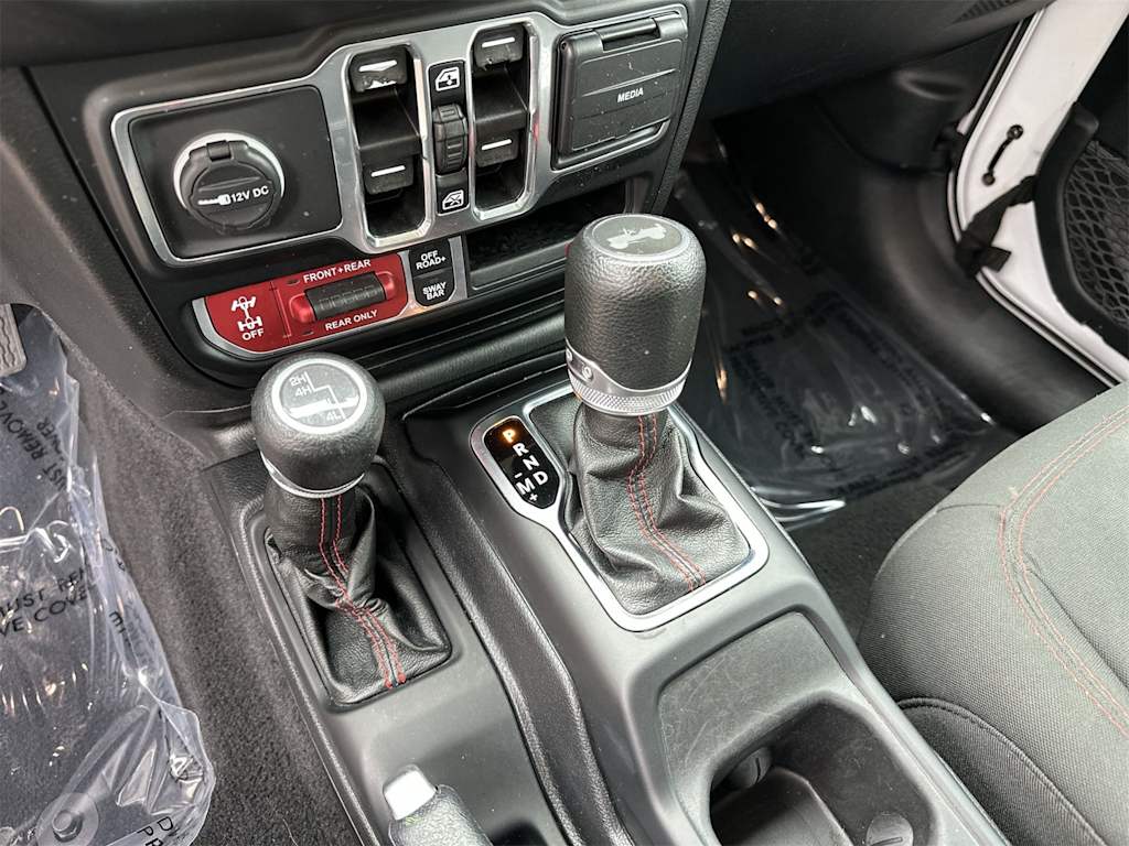 Thumbnail: 2021 Jeep Wrangler - 11