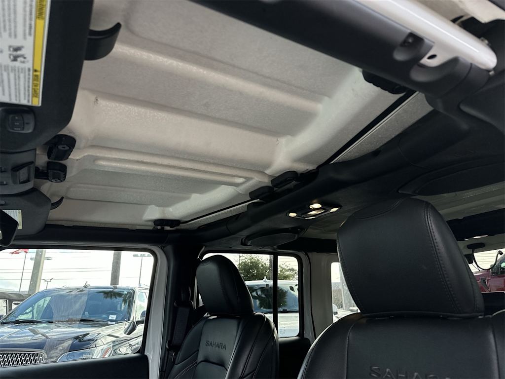 Thumbnail: 2023 Jeep Wrangler - 17