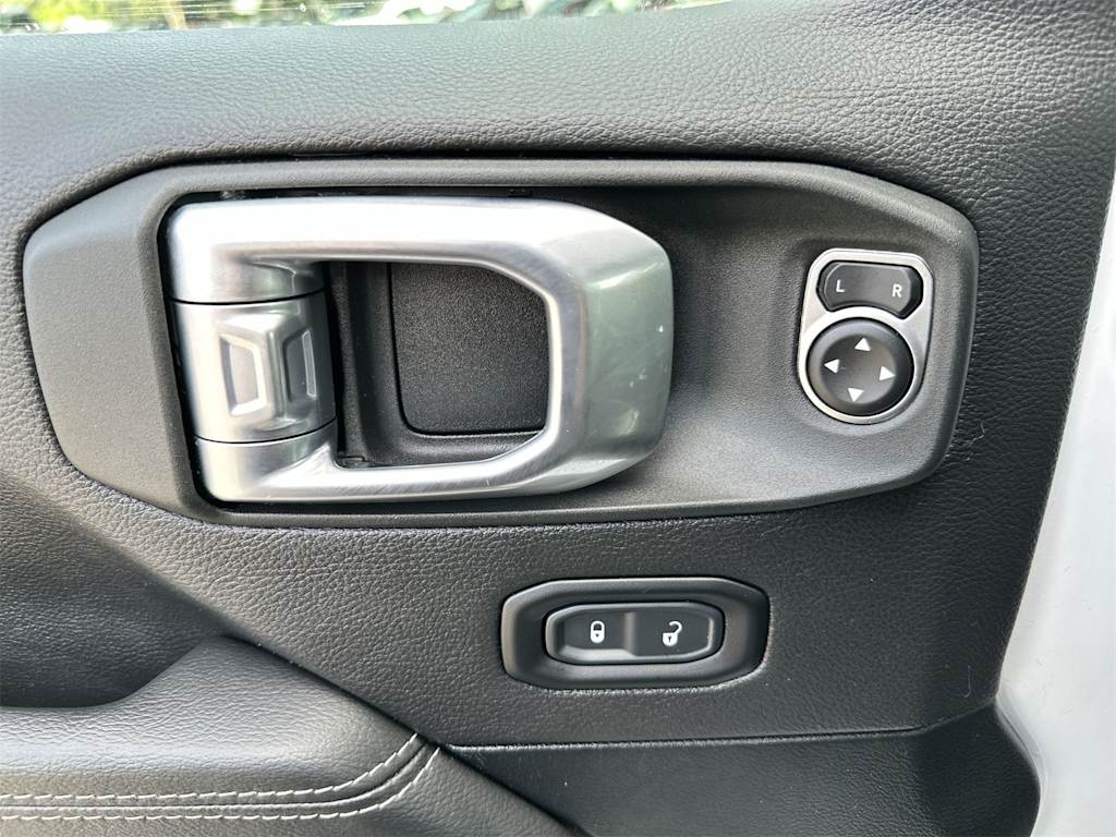 Thumbnail: 2023 Jeep Wrangler - 16