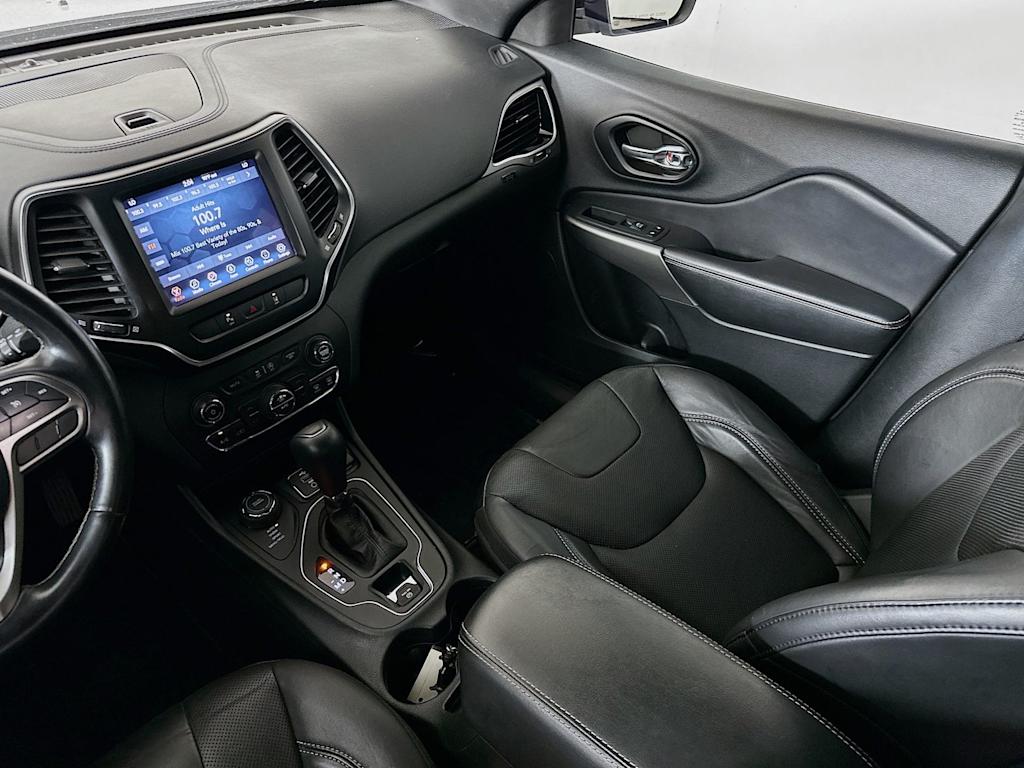 Thumbnail: 2021 Jeep Cherokee - 13
