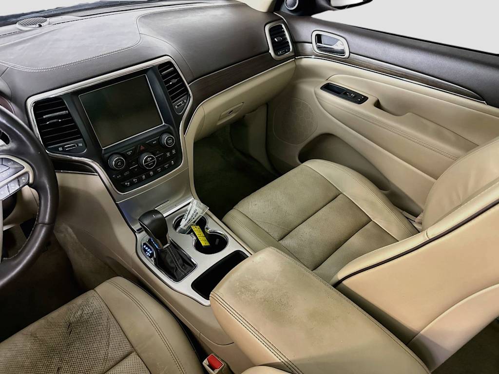 Thumbnail: 2017 Jeep Grand Cherokee - 14