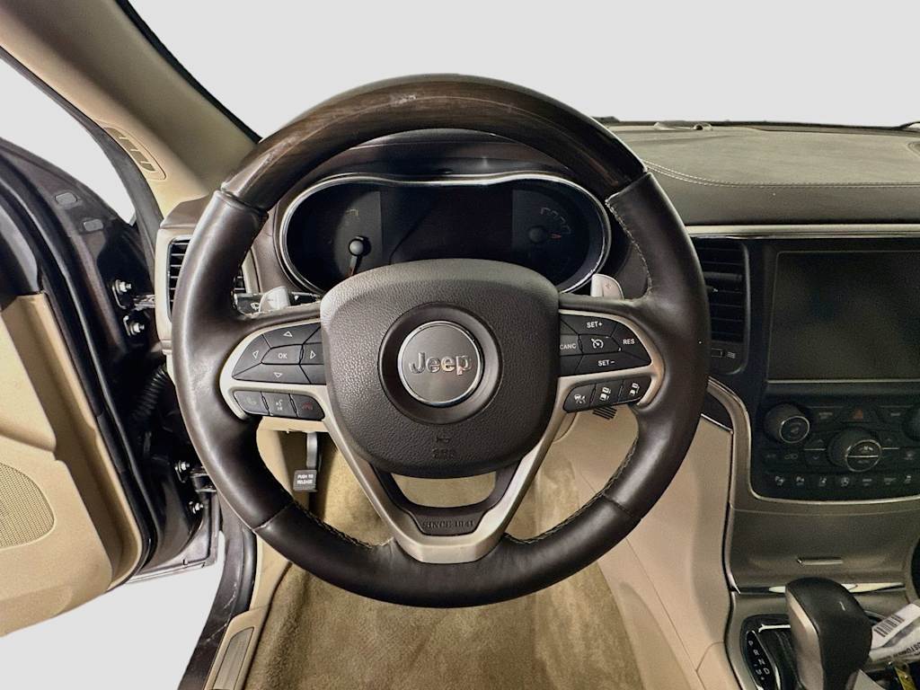 Thumbnail: 2017 Jeep Grand Cherokee - 15