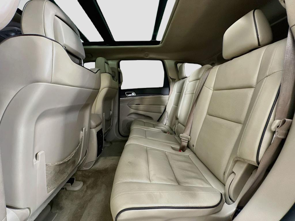 Thumbnail: 2017 Jeep Grand Cherokee - 13