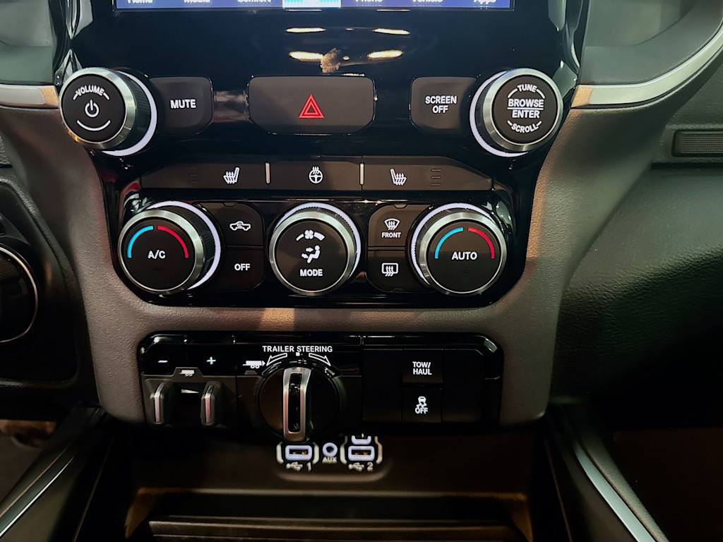 Thumbnail: 2024 RAM 1500 - 24