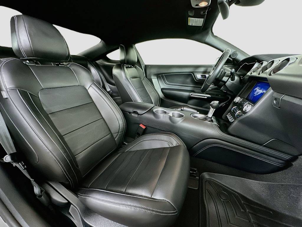 Thumbnail: 2022 Ford Mustang - 21