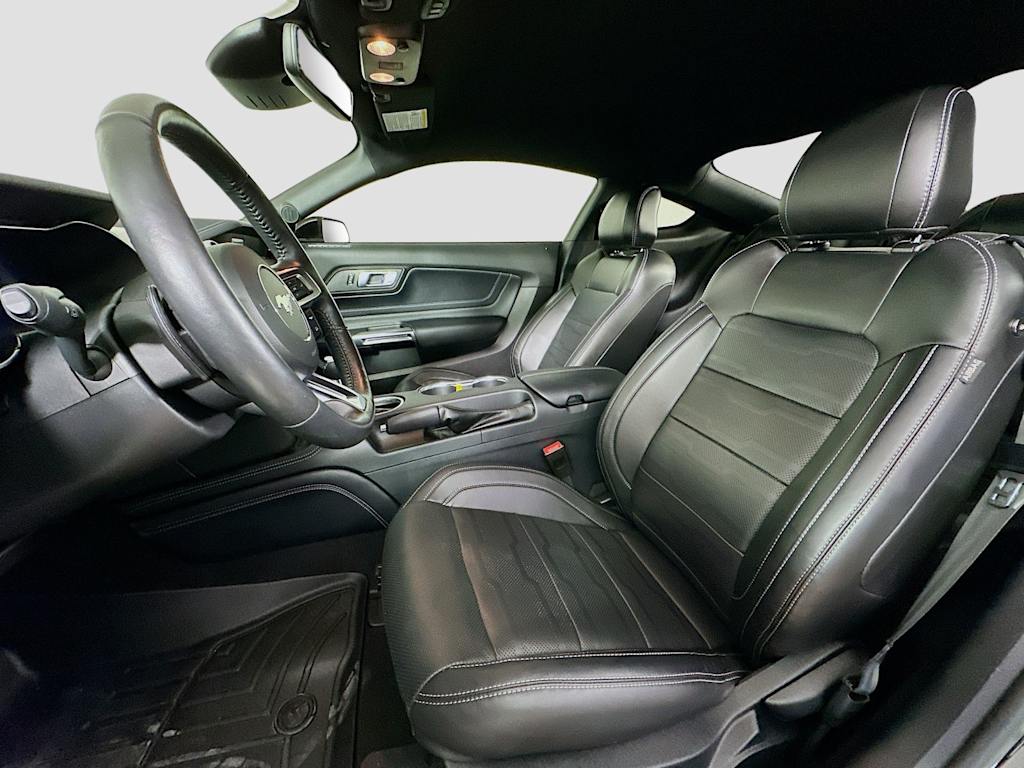 Thumbnail: 2022 Ford Mustang - 10