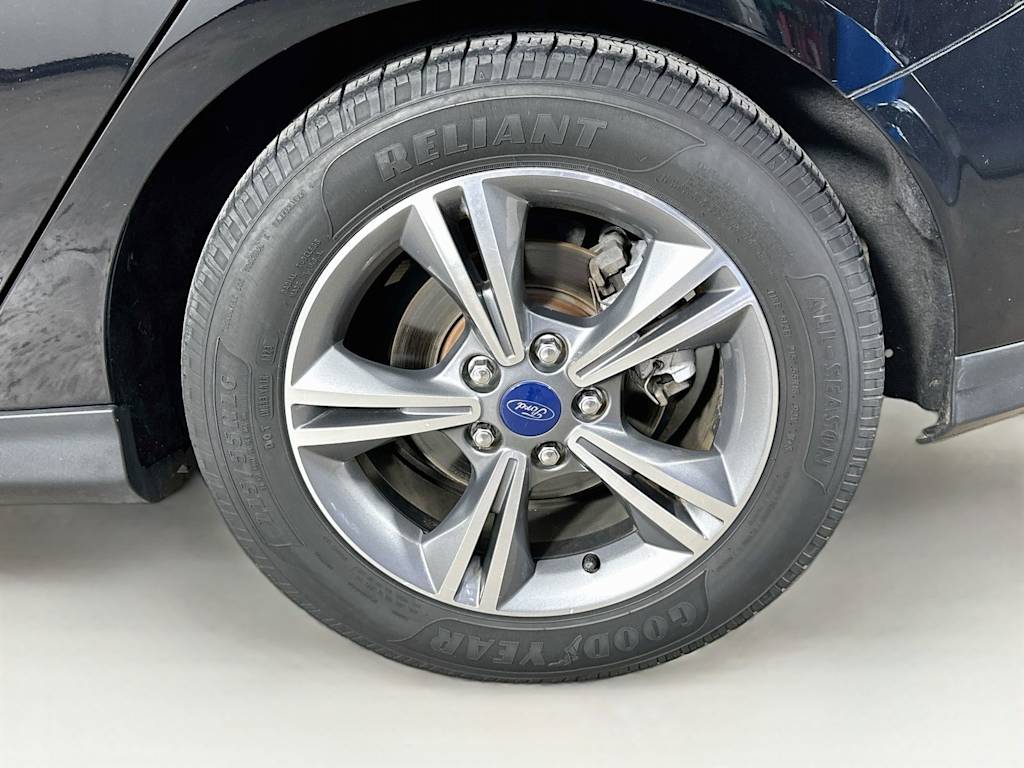 Thumbnail: 2016 Ford Focus - 7