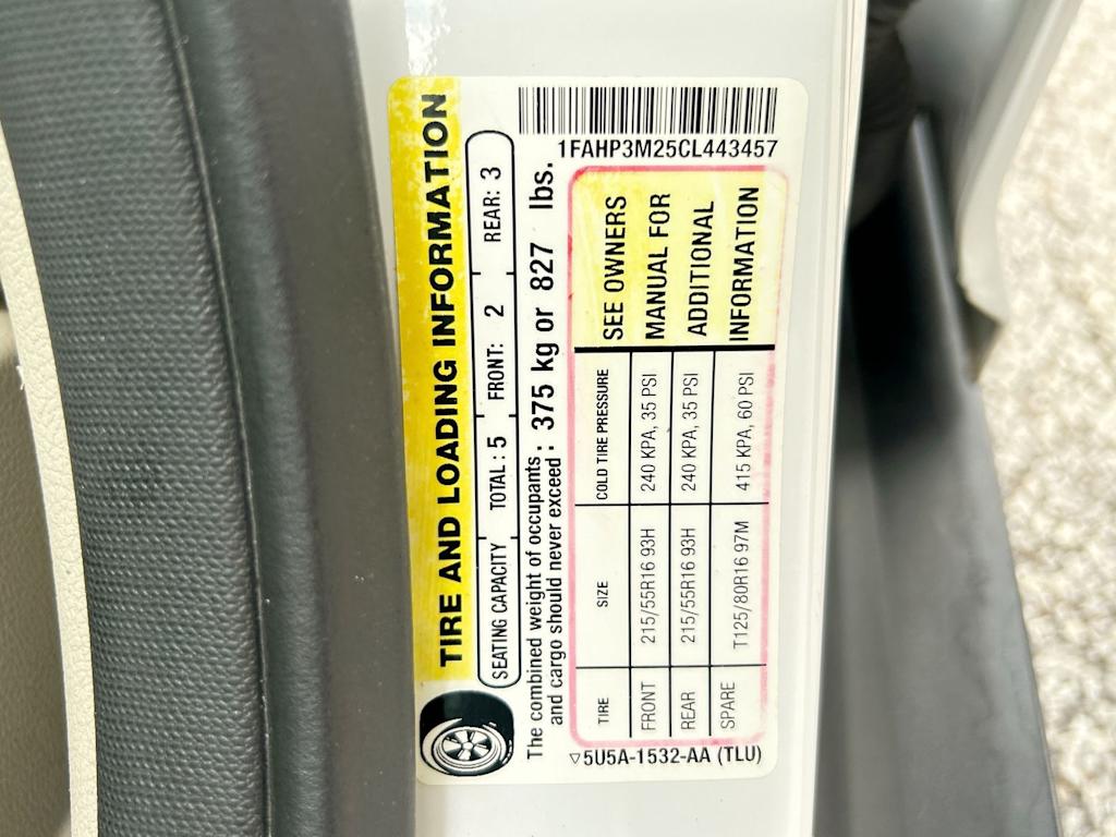 Thumbnail: 2012 Ford Focus - 17