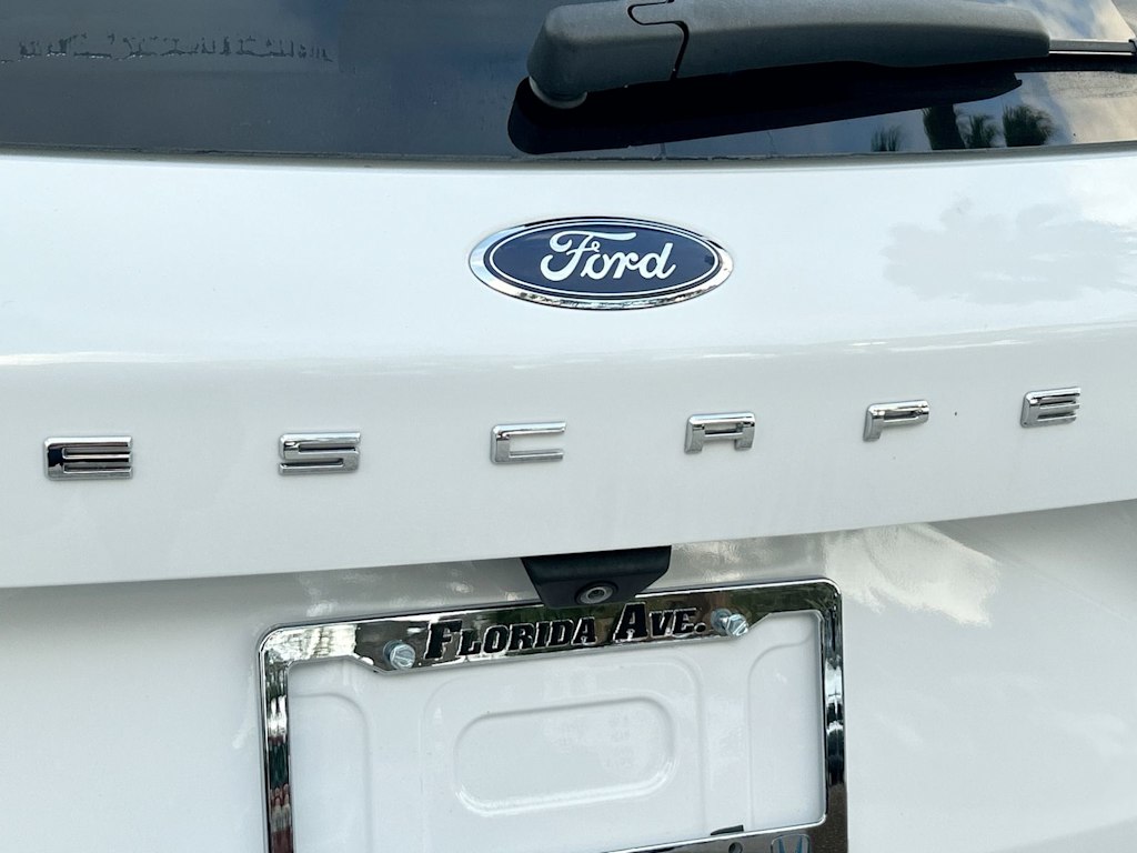 Thumbnail: 2022 Ford Escape - 5