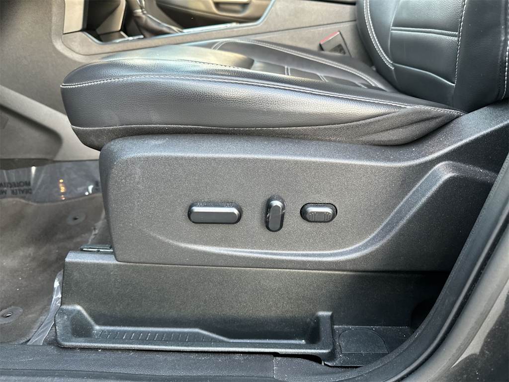 Thumbnail: 2019 Ford Escape - 15