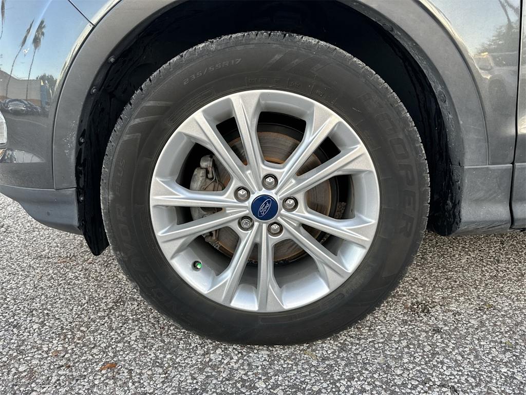 Thumbnail: 2019 Ford Escape - 6