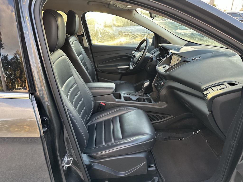 Thumbnail: 2019 Ford Escape - 9