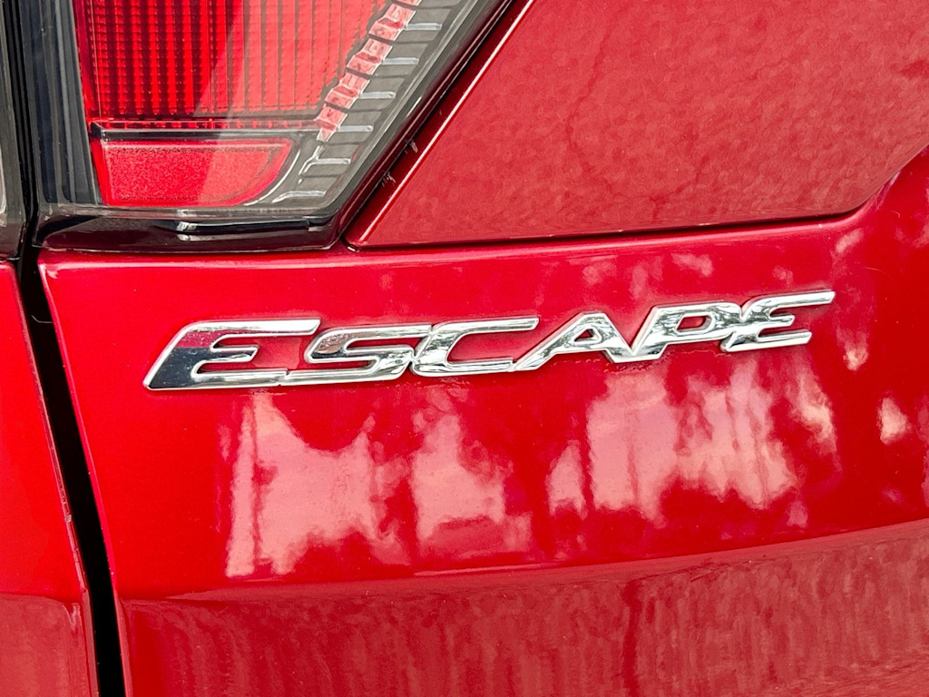 Thumbnail: 2018 Ford Escape - 6