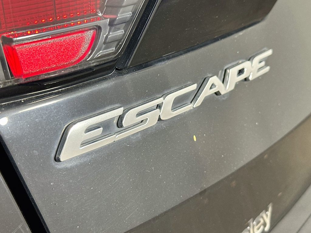 Thumbnail: 2018 Ford Escape - 6