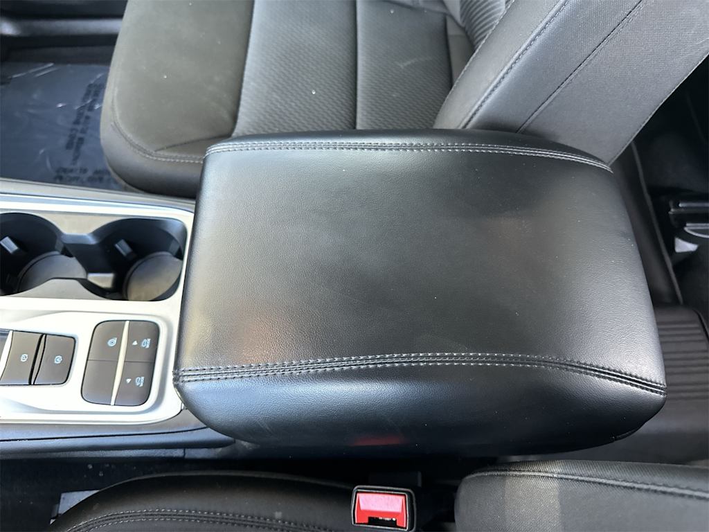 Thumbnail: 2023 Ford Explorer - 20