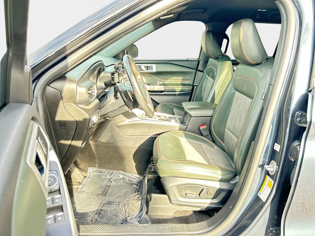 Thumbnail: 2022 Ford Explorer - 10