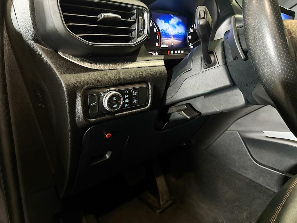 Thumbnail: 2022 Ford Explorer - 20
