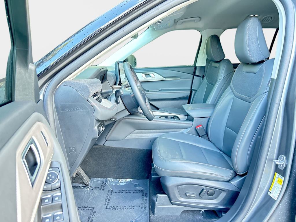 Thumbnail: 2025 Ford Explorer - 9