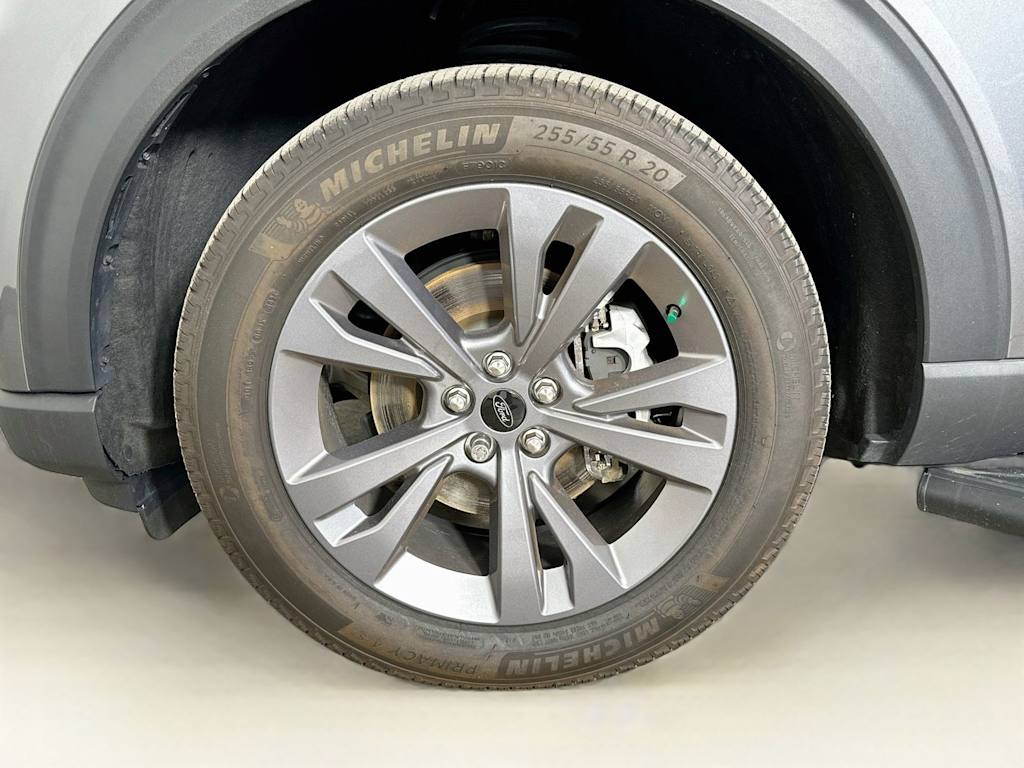 Thumbnail: 2025 Ford Explorer - 8
