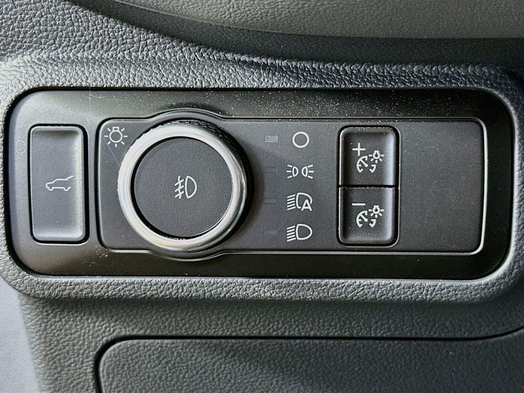 Thumbnail: 2025 Ford Explorer - 26
