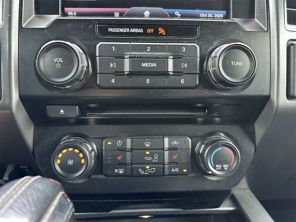 Thumbnail: 2015 Ford F-150 - 17