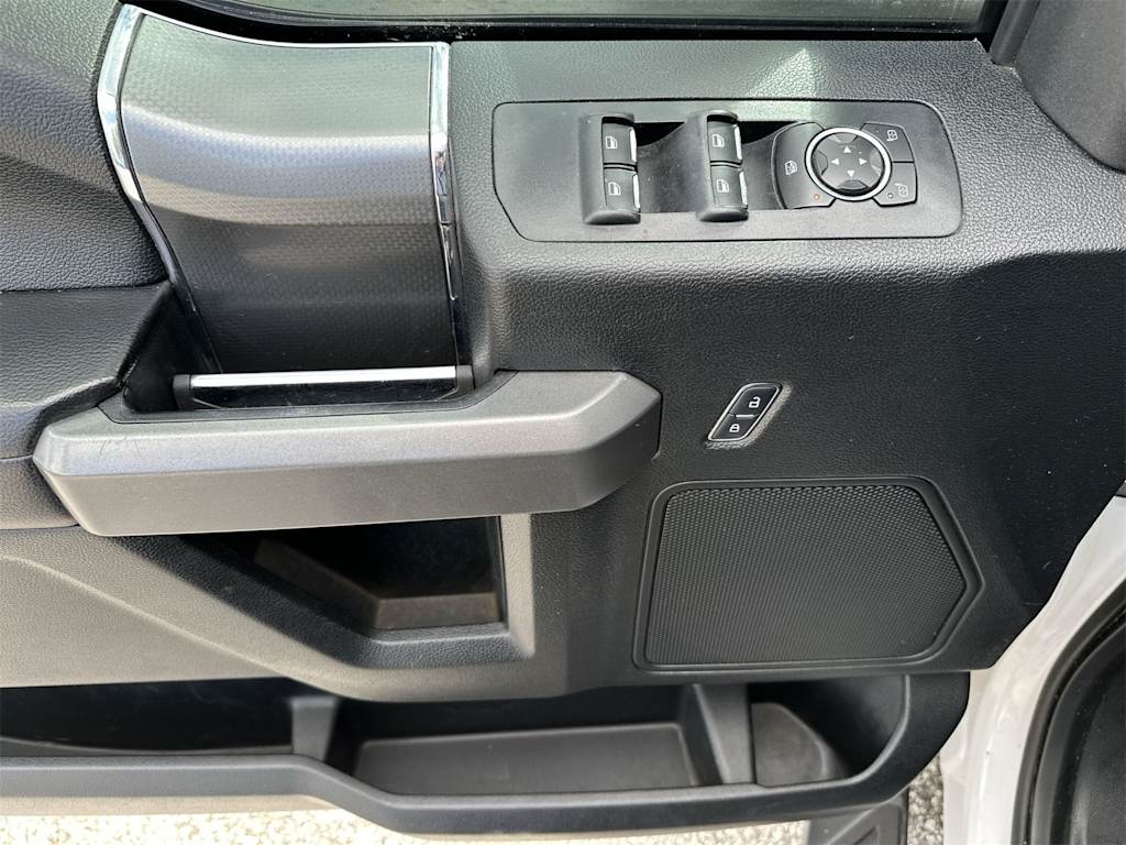 Thumbnail: 2015 Ford F-150 - 16