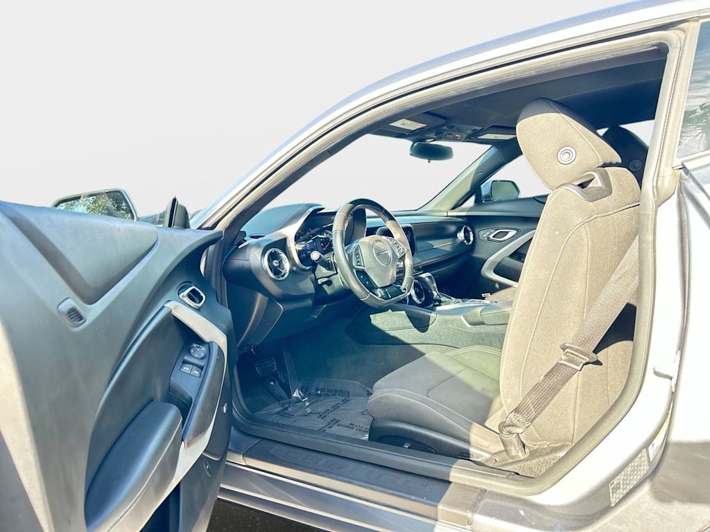 Thumbnail: 2020 Chevrolet Camaro - 19