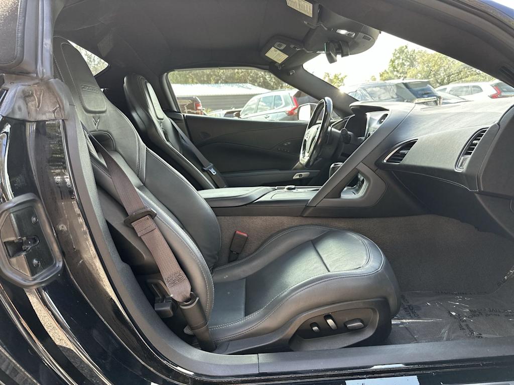 Thumbnail: 2017 Chevrolet Corvette - 18