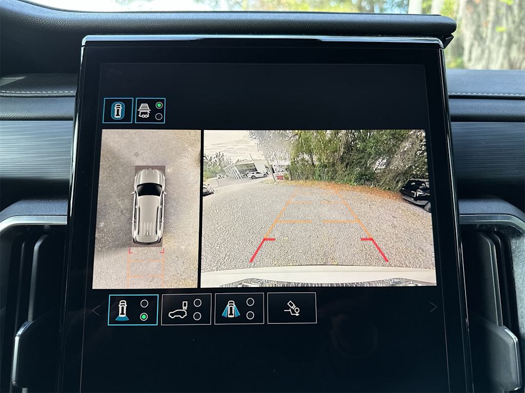 Thumbnail: 2025 GMC Acadia - 14