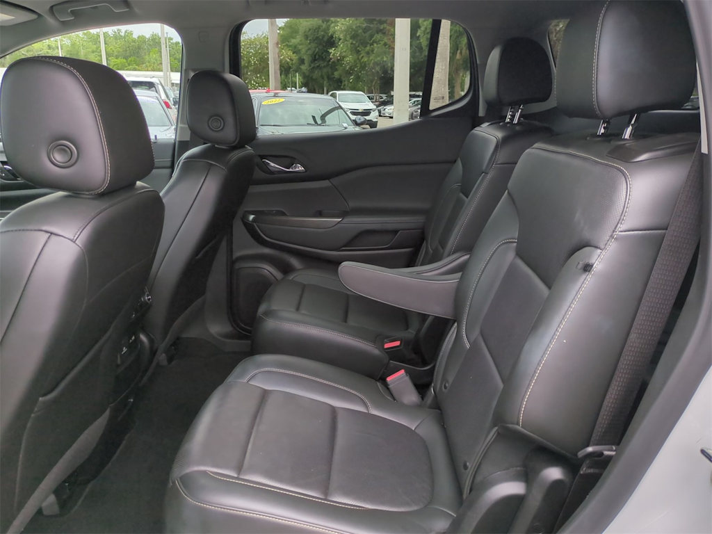2023 GMC Acadia SLT 20
