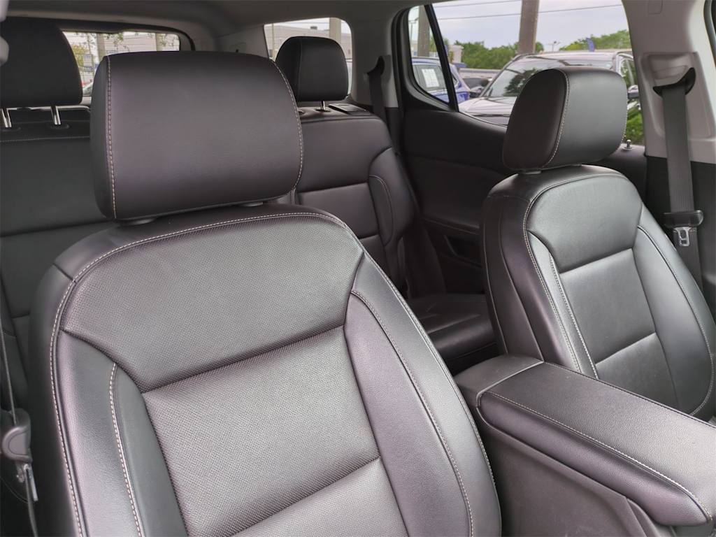 2023 GMC Acadia SLT 9