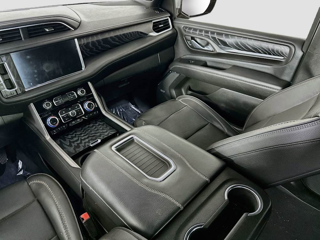 Thumbnail: 2023 GMC Yukon XL - 13