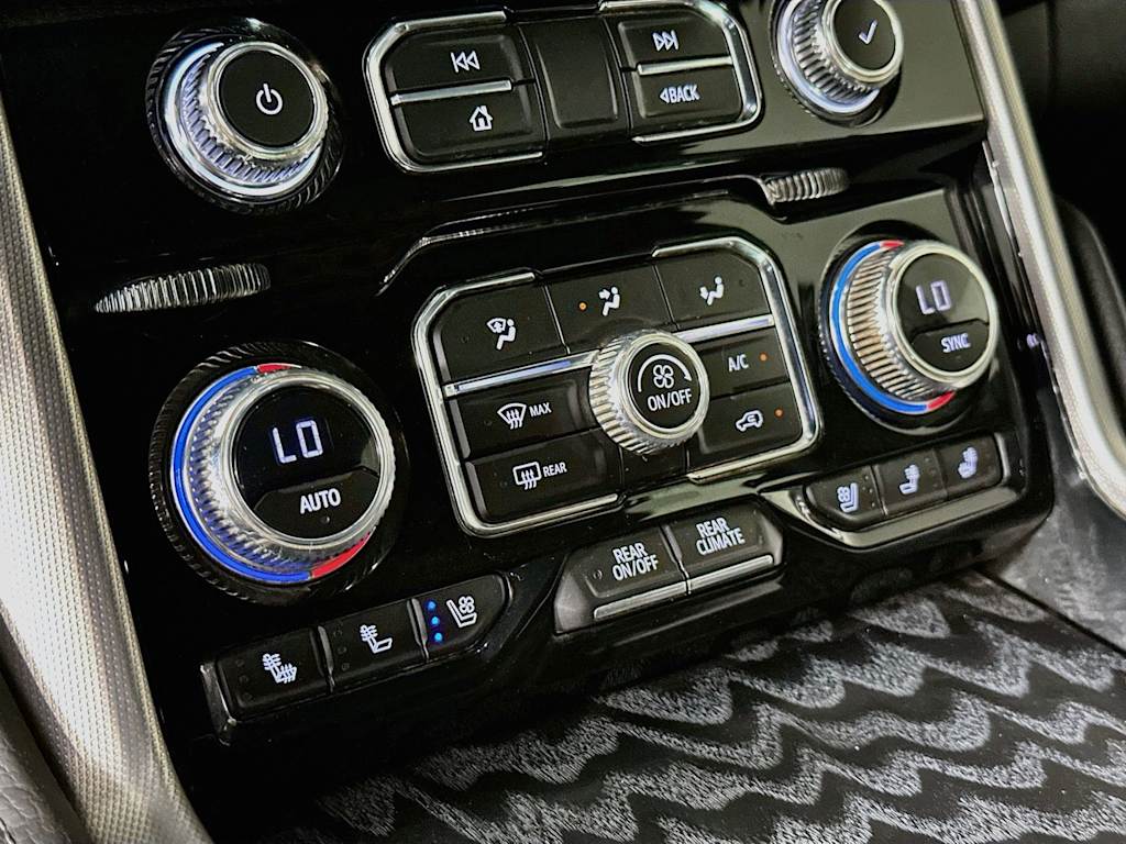 Thumbnail: 2023 GMC Yukon XL - 21