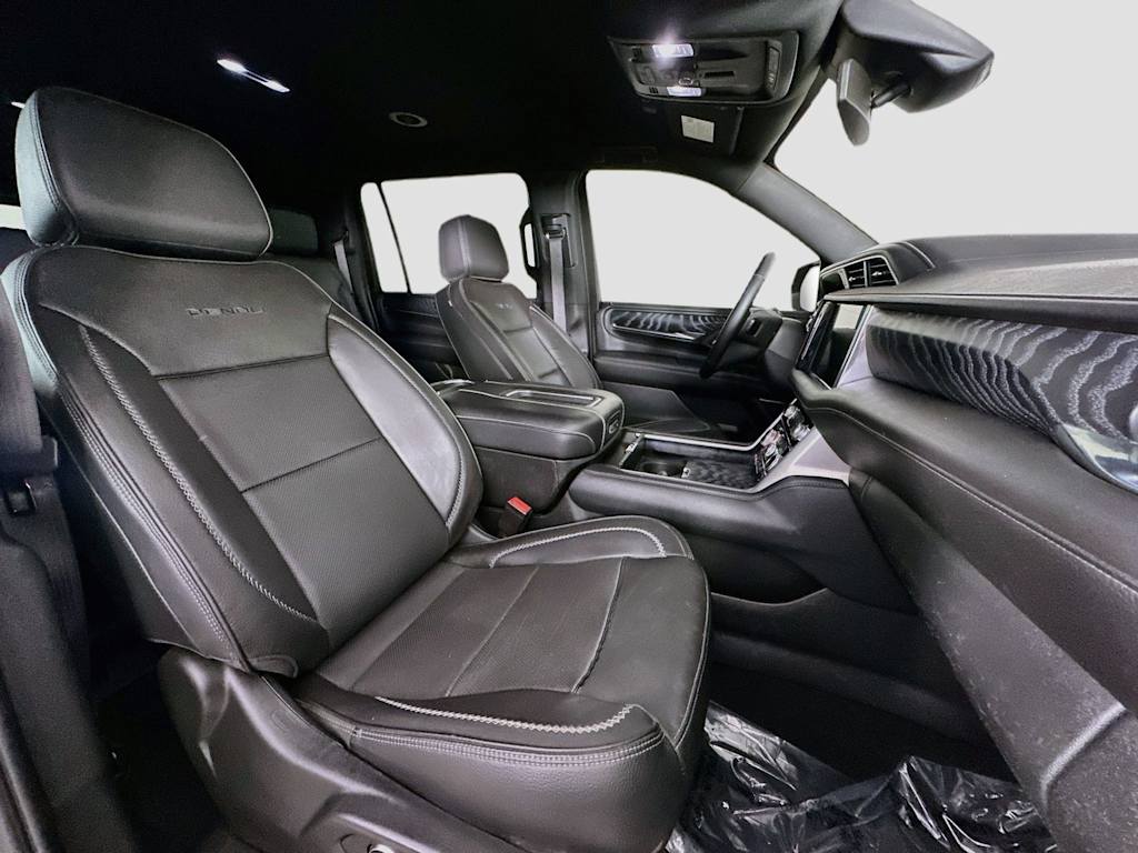 Thumbnail: 2023 GMC Yukon XL - 11