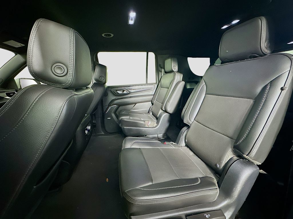 Thumbnail: 2023 GMC Yukon XL - 12
