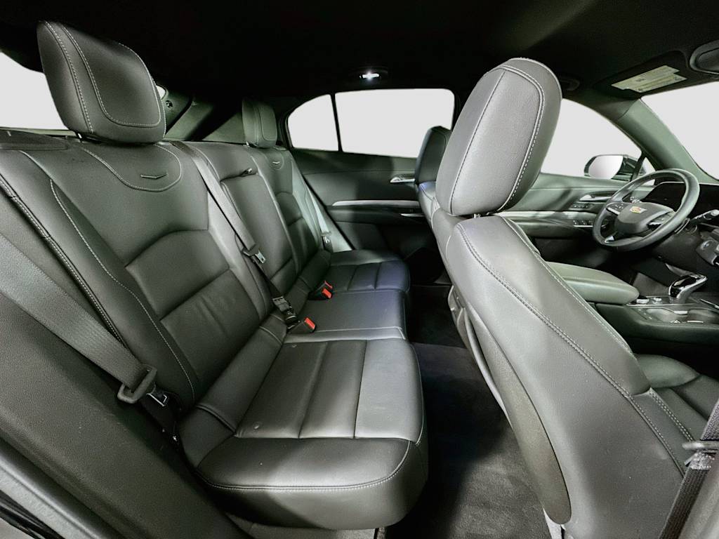 Thumbnail: 2025 Cadillac XT4 - 31