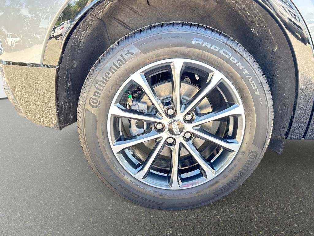 Thumbnail: 2024 Cadillac XT4 - 6