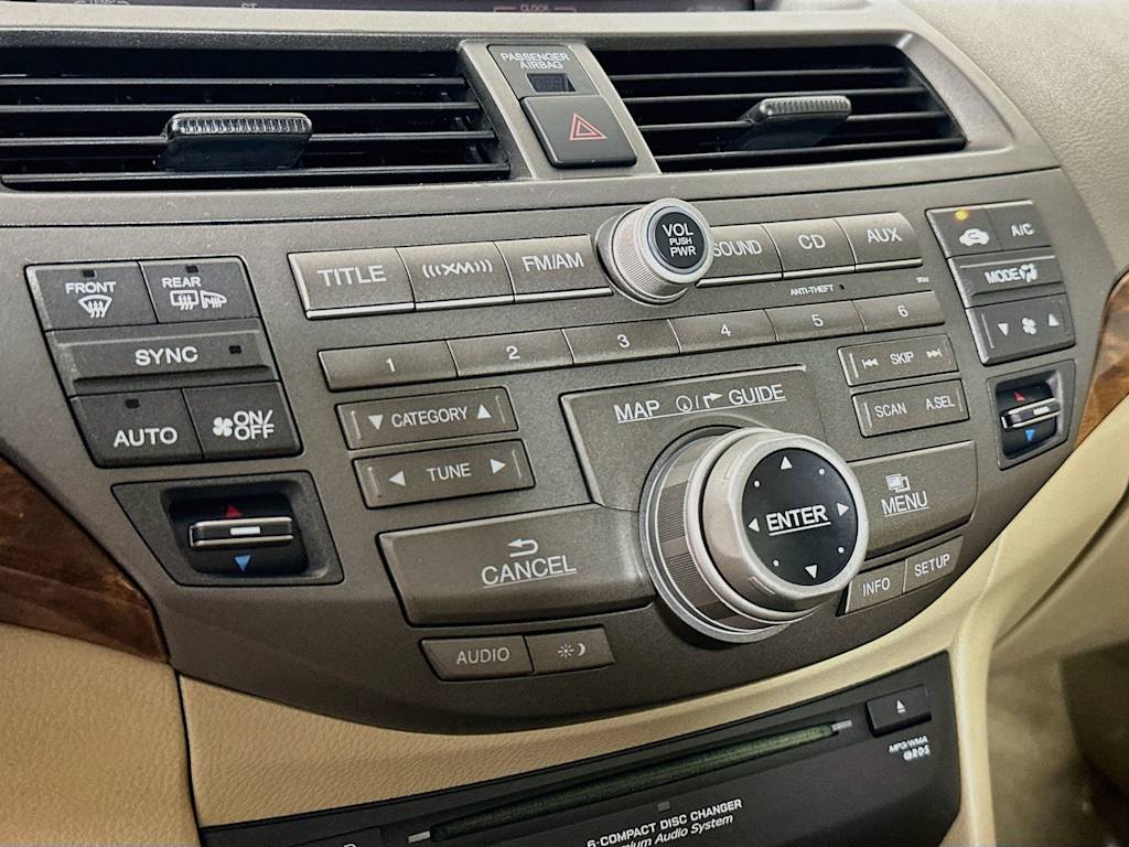 Thumbnail: 2010 Honda Accord - 22