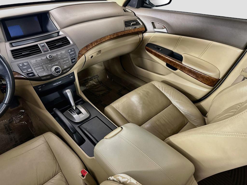Thumbnail: 2010 Honda Accord - 14