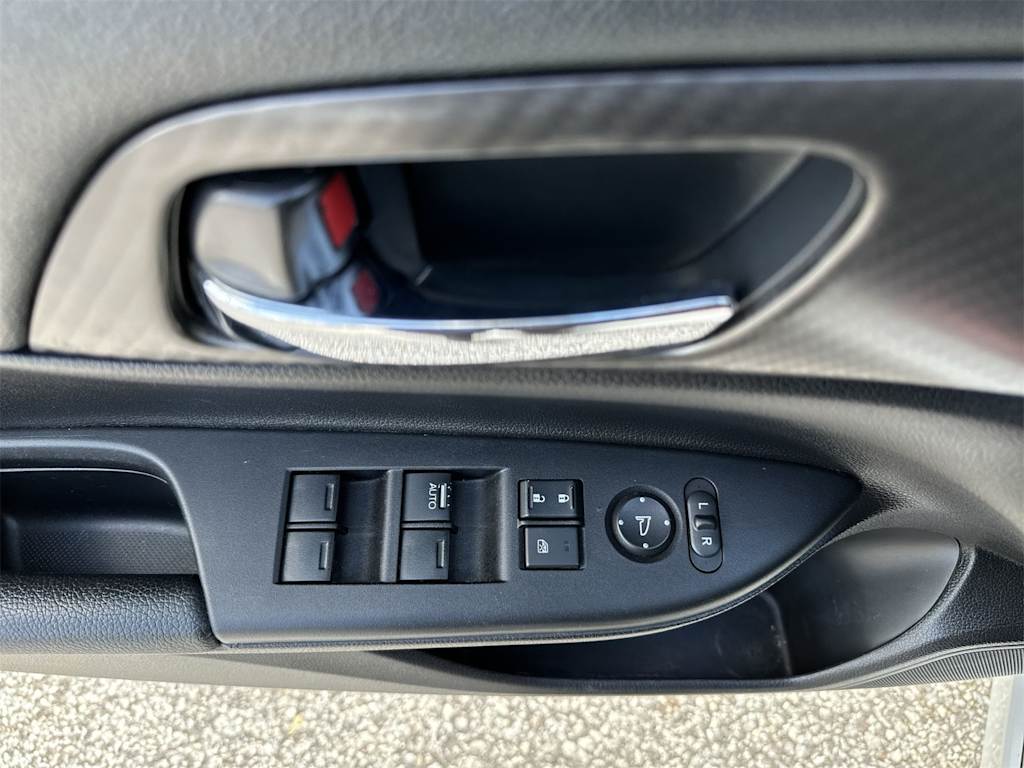 Thumbnail: 2017 Honda Accord - 16