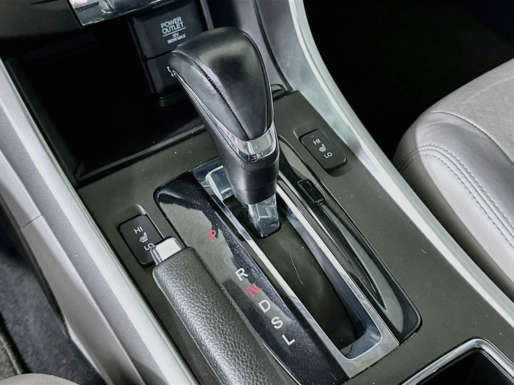 Thumbnail: 2015 Honda Accord - 17