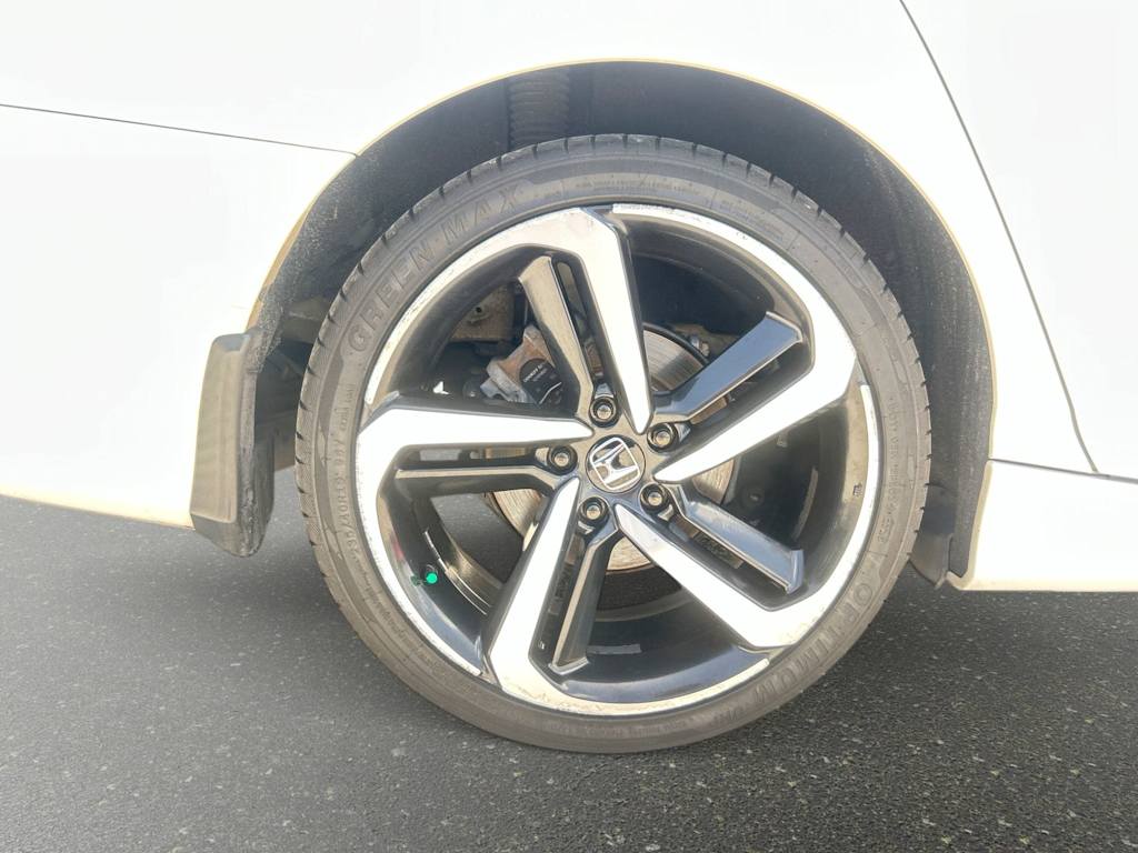 Thumbnail: 2019 Honda Accord - 8