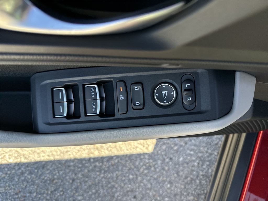 Thumbnail: 2025 Honda Accord - 16