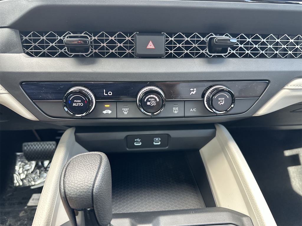 Thumbnail: 2025 Honda Accord - 17