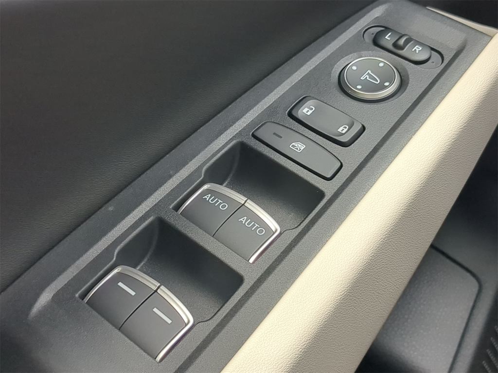 Thumbnail: 2025 Honda Accord - 24