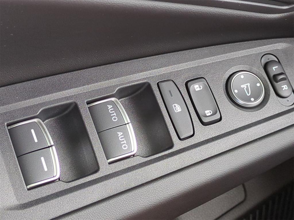 Thumbnail: 2025 Honda Accord - 24