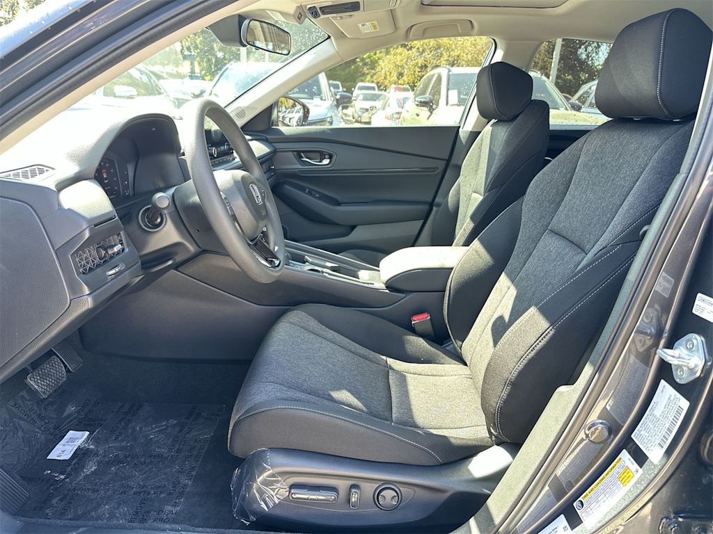 Thumbnail: 2025 Honda Accord - 9