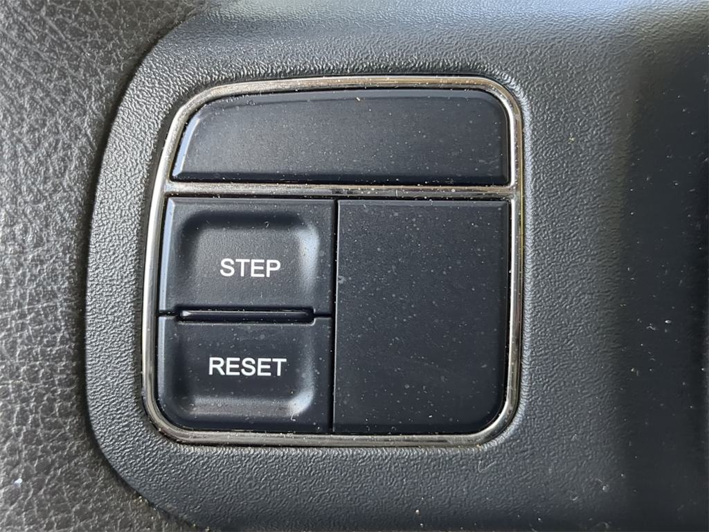 Thumbnail: 2011 Jeep Compass - 22