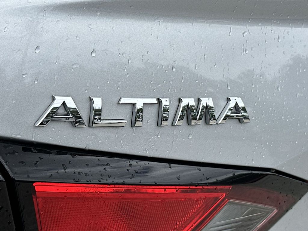 Thumbnail: 2020 Nissan Altima - 6