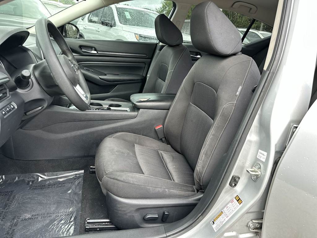 Thumbnail: 2020 Nissan Altima - 9